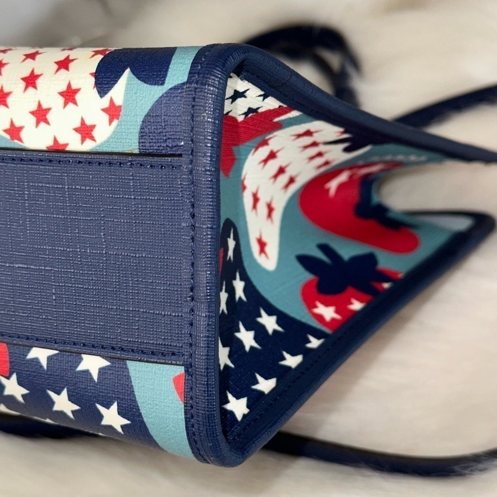 GUCCI Kids Strawberry & Stars Canvas Tote Bag Blue Italy 605614 Shoulder Strap - Picture 10 of 16